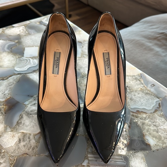 Prada Black Patent Heels in EXCELLENT CONDITION! 36.5 - Picture 3 of 9